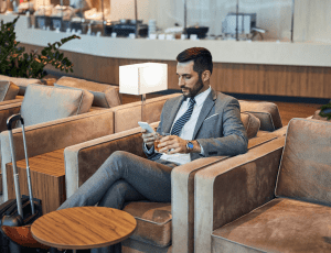 Best Canadian Credit Cards with Lounge Access and No Annual Fee